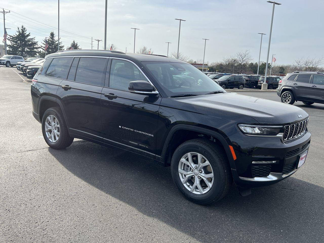 2024 Jeep Grand Cherokee L for sale at Victoria Auto Sales in Victoria, MN