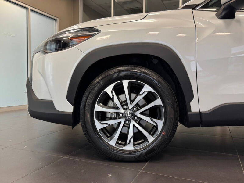 2024 Toyota Corolla Cross XLE