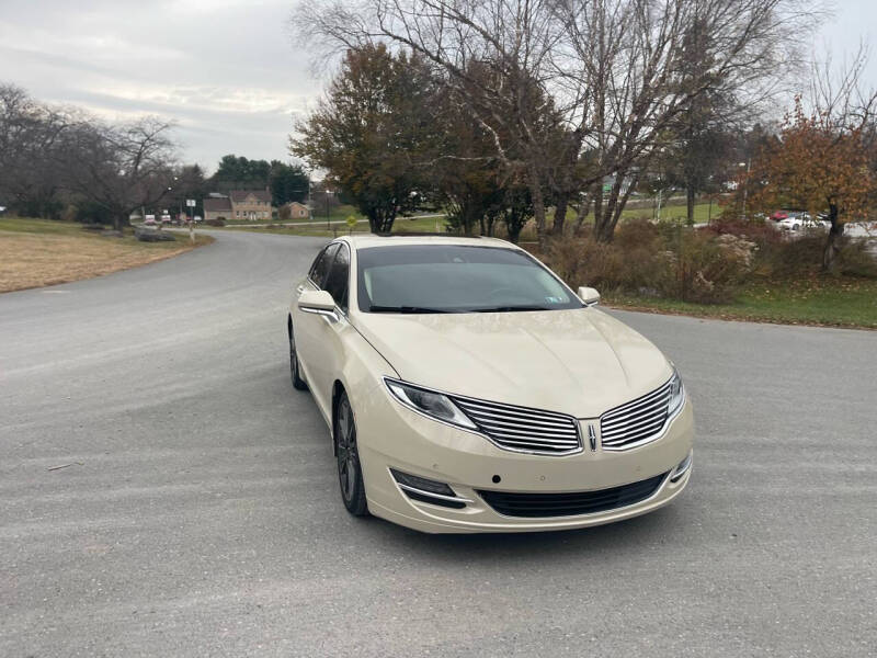 Lincoln MKZ's photo