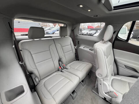 2017 GMC Acadia SLT-1