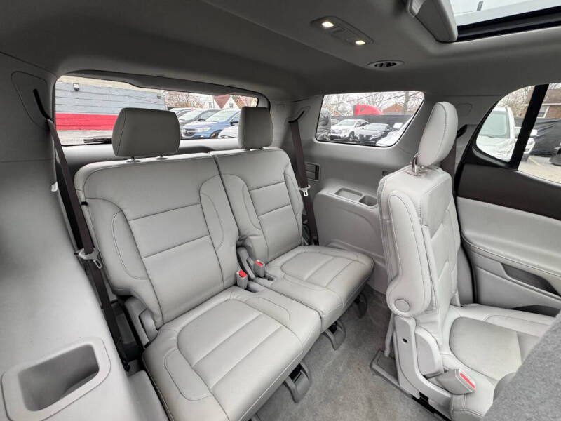 2017 GMC Acadia SLT-1