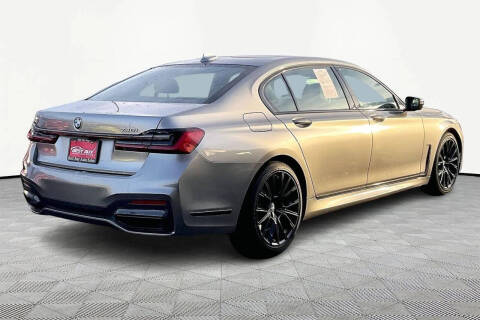 2022 BMW 7 Series 740i