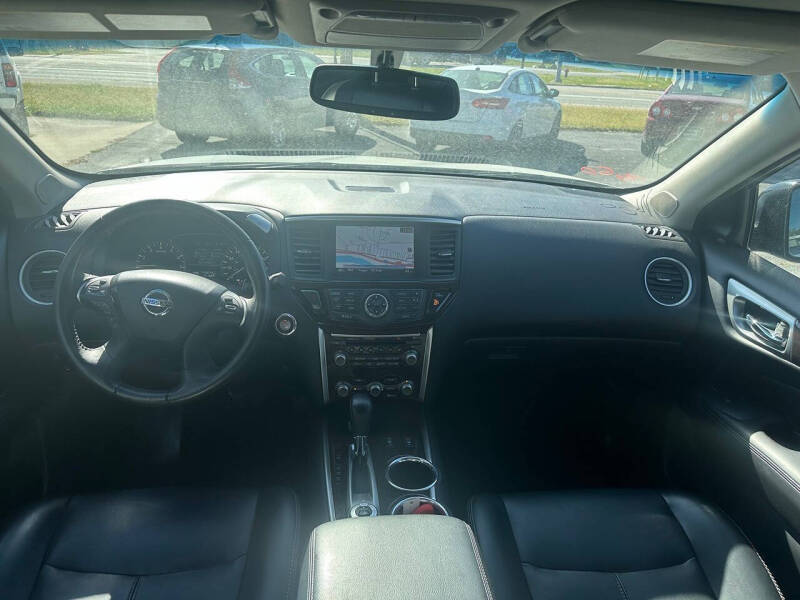 2015 Nissan Pathfinder SL