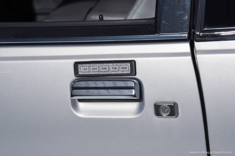 1990 Lincoln Mark VII LSC