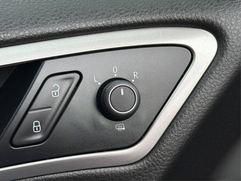 2016 Volkswagen e-Golf SE