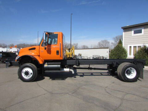 2004 International WorkStar 7300
