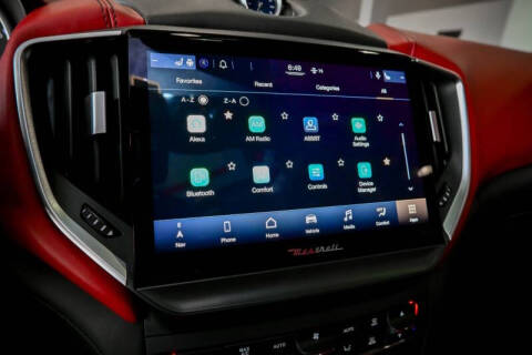 2022 Maserati Ghibli Modena Q4