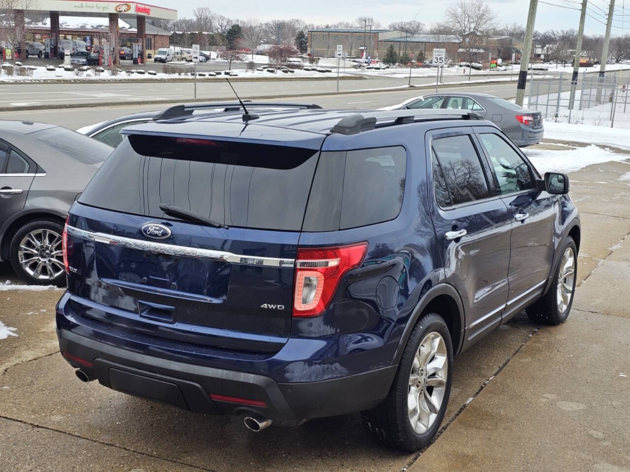 2012 Ford Explorer for sale at Quantum Auto Co in Plainfield, IL