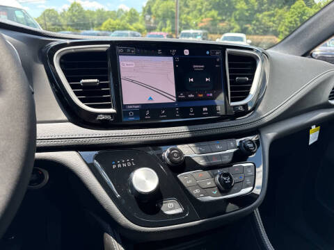 2027 Chrysler Pacifica Limited