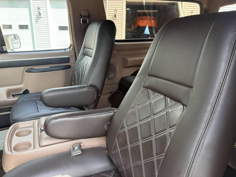 1987 Ford Bronco - Photo 15