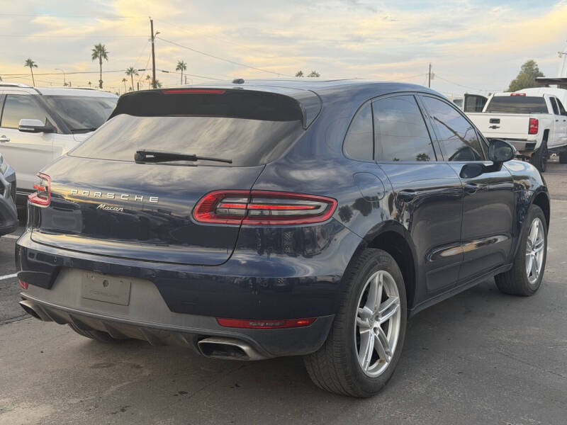 2017 Porsche Macan
