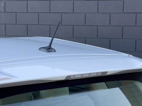 2014 Toyota Prius v Three