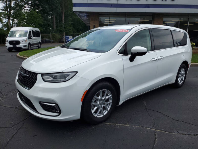 2023 Chrysler Pacifica Touring L