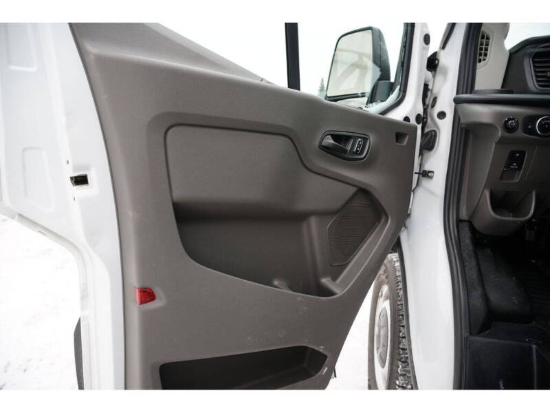 2024 Ford Transit 250