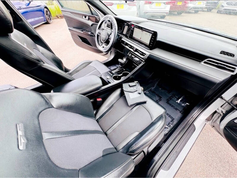 2022 Kia K5