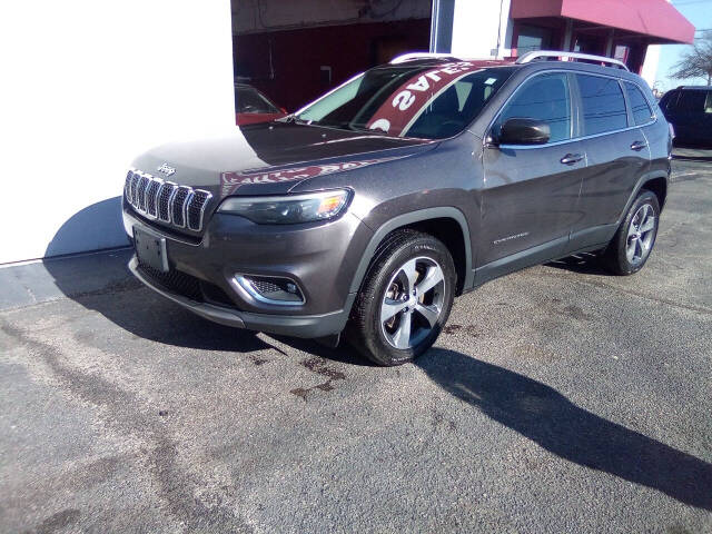 2019 Jeep Cherokee for sale at Pinnacle Auto Sales in New Bedford, MA