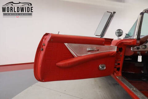 1957 Ford Thunderbird