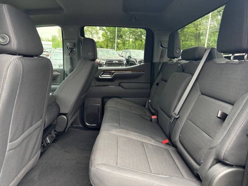 2026 GMC Sierra 1500 Elevation Standard