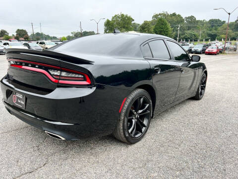 2017 Dodge Charger SXT