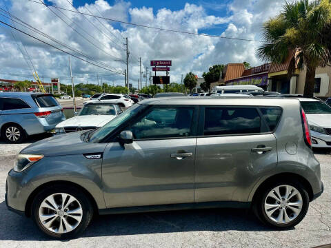 2015 Kia Soul +
