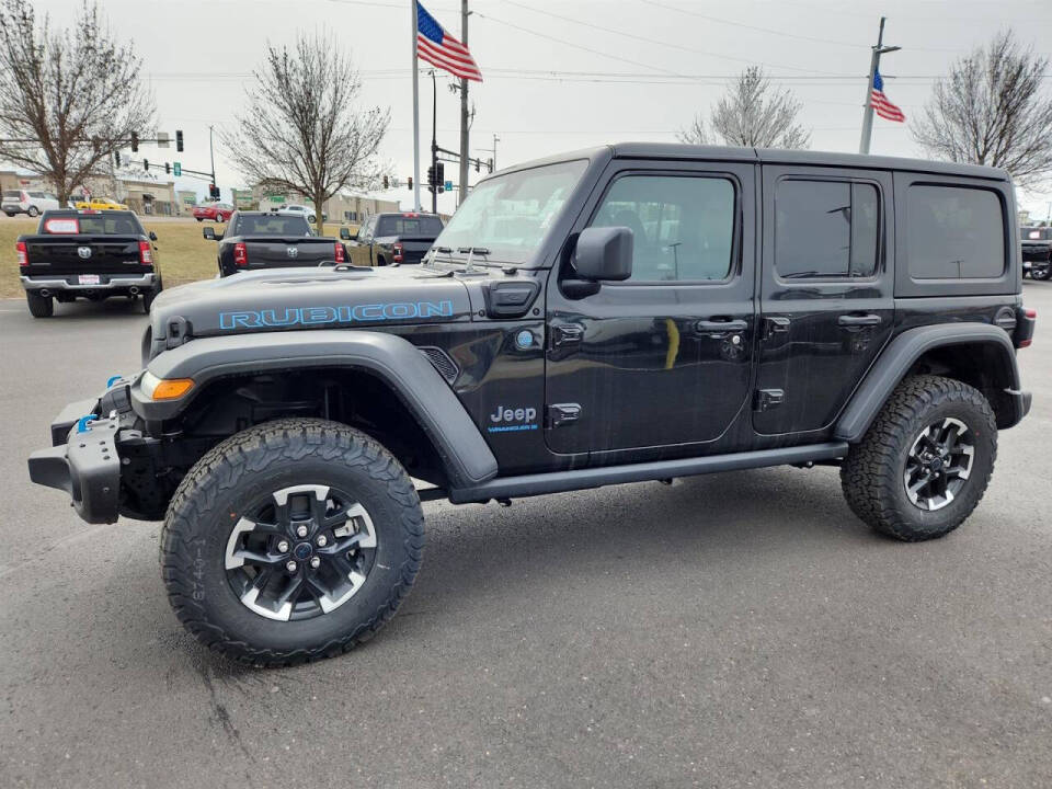 2024 Jeep Wrangler for sale at Victoria Auto Sales in Victoria, MN