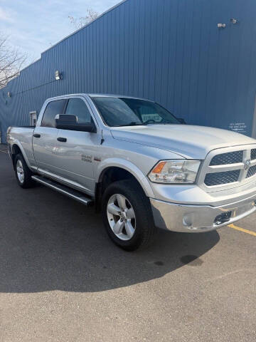 2017 RAM 1500 SLT