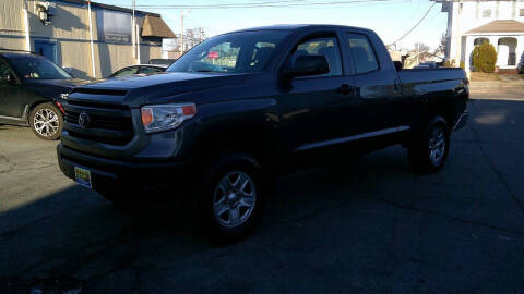 2015 Toyota Tundra SR