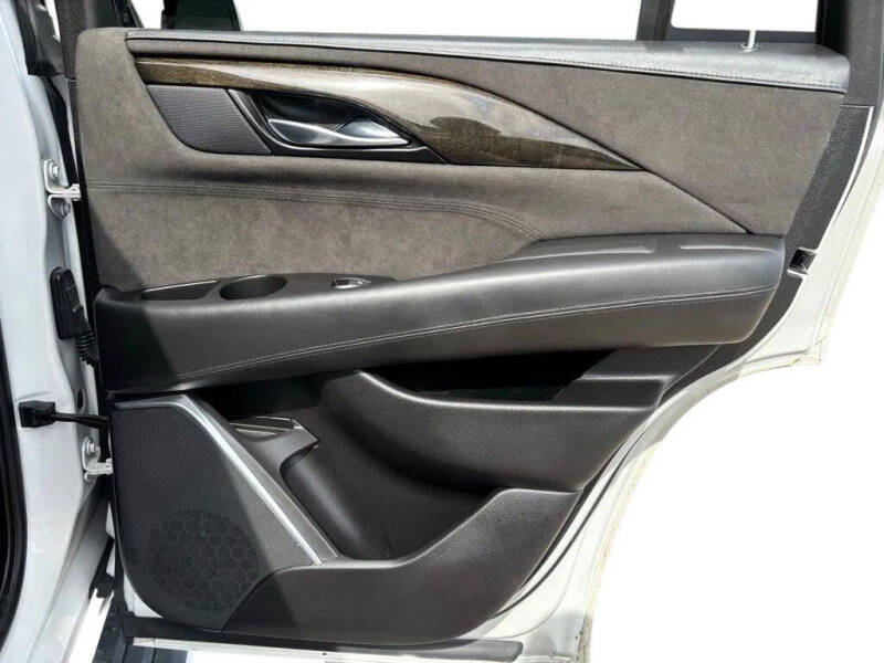 2020 Cadillac Escalade Platinum