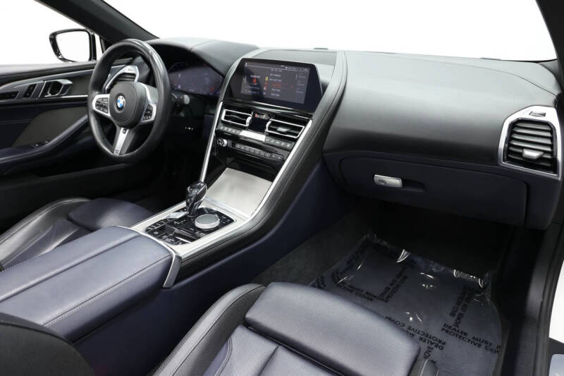 2020 BMW 8 Series 840i