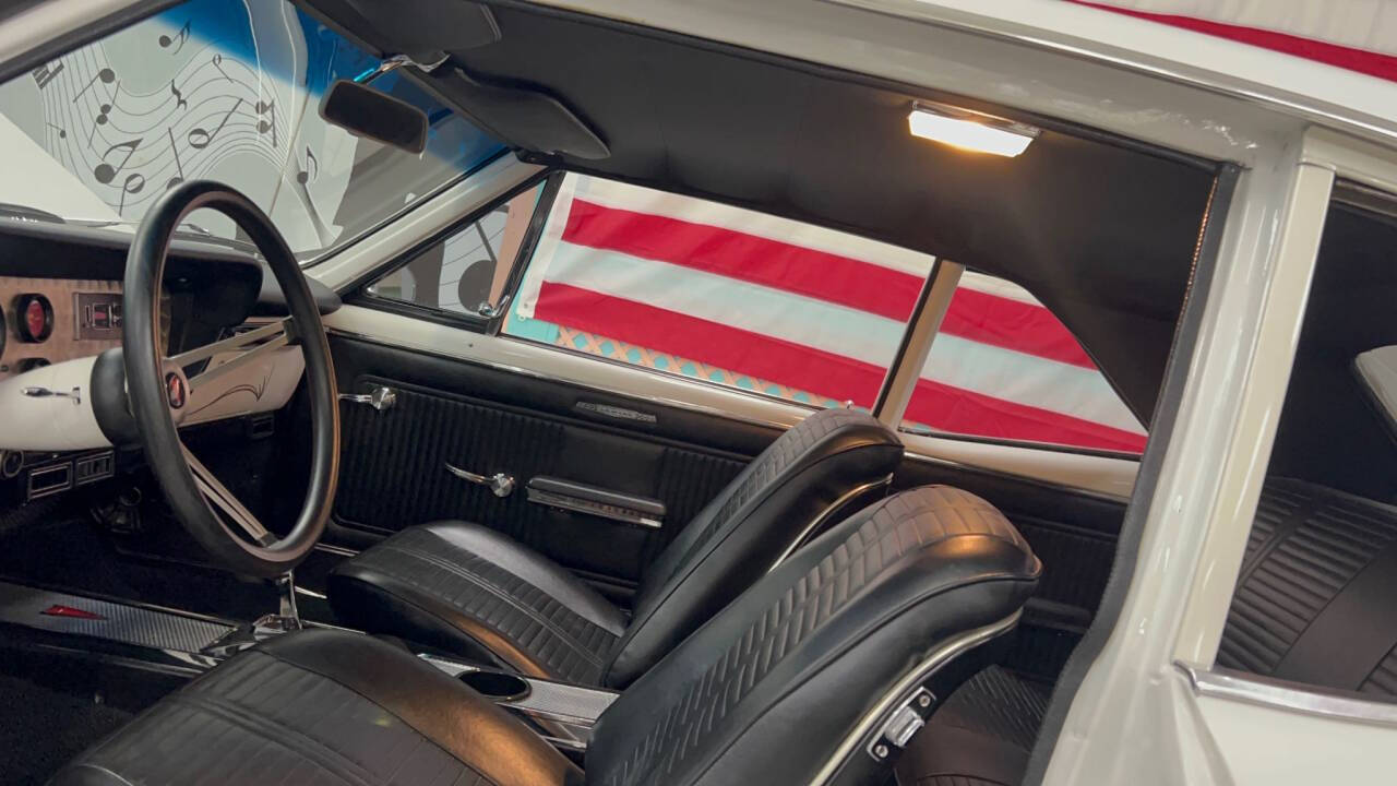 1966 Pontiac LeMans 35