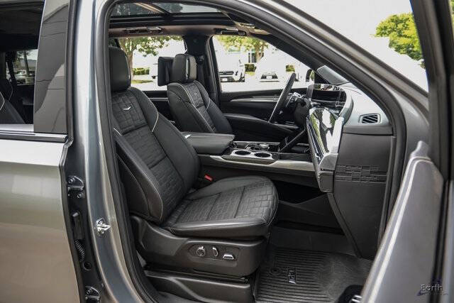 2025 Cadillac Escalade-V