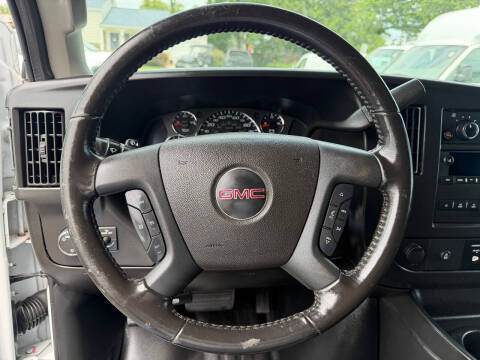 2022 GMC Savana 2500