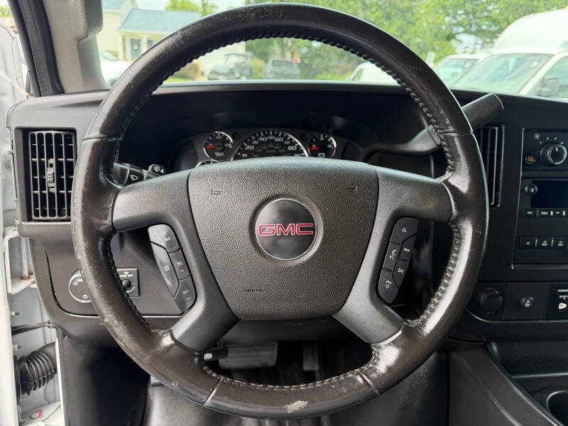 2022 GMC Savana 2500
