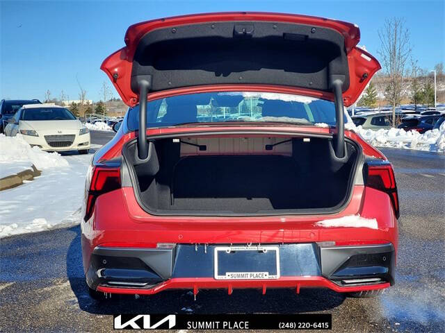 2025 Kia K5 LXS