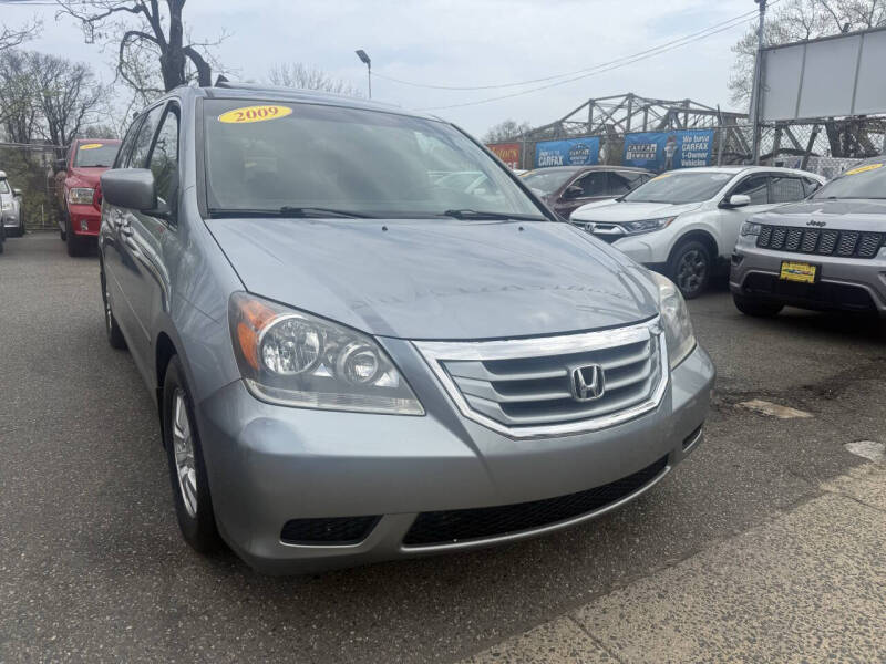 Used 2009 Honda Odyssey EX-L with VIN 5FNRL38699B032937 for sale in Passaic, NJ