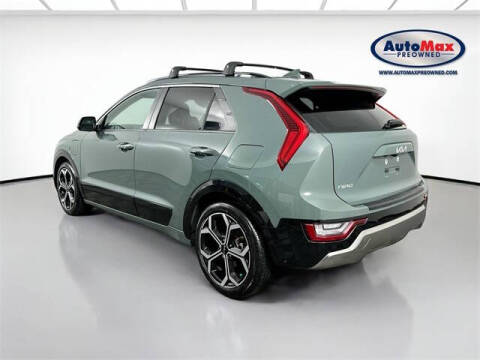 2023 Kia Niro Plug-In Hybrid SX Touring