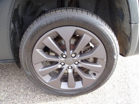 2021 Jeep Cherokee 80th Anniversary Edition