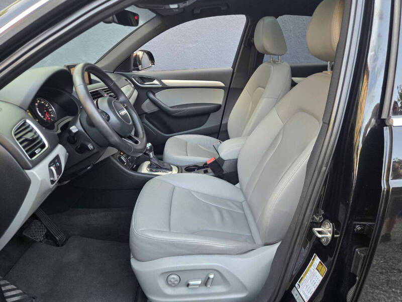 2016 Audi Q3 2.0T quattro Premium Plus