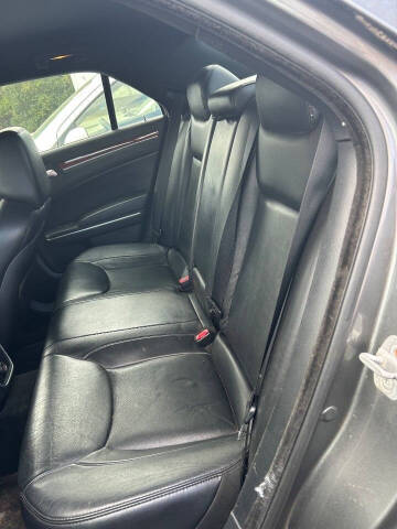 2012 Chrysler 300 Limited