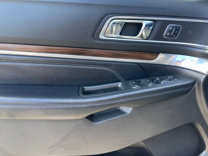 2017 Ford Explorer Limited