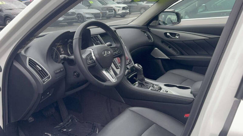 2024 Infiniti Q50 Luxe