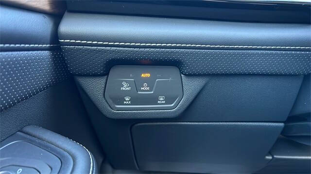 2024 Volkswagen Atlas SE 4Motion