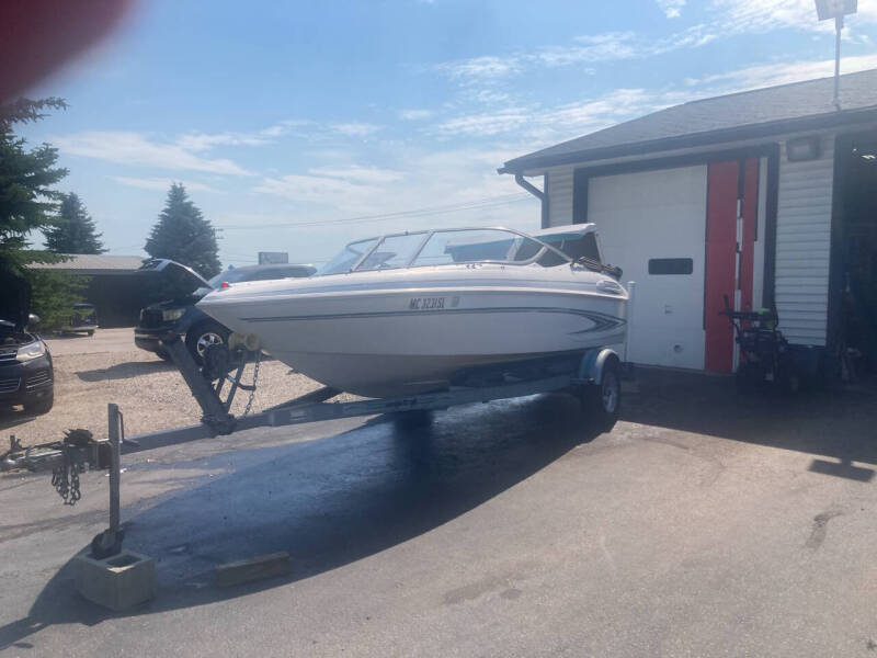 2000 Glastron Open Bow Runabout
