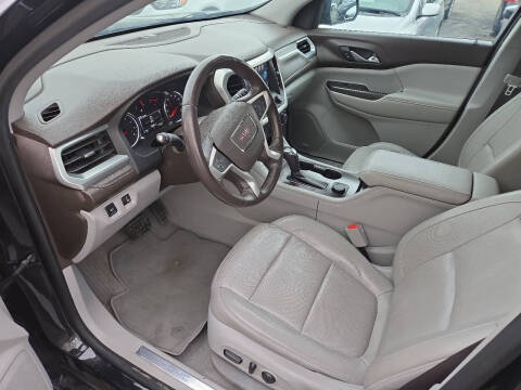 2017 GMC Acadia SLT-1