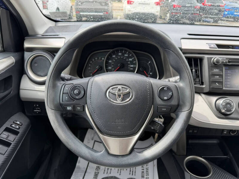 2014 Toyota RAV4 LE
