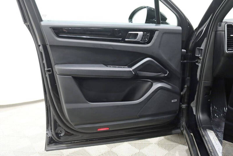 2022 Porsche Cayenne