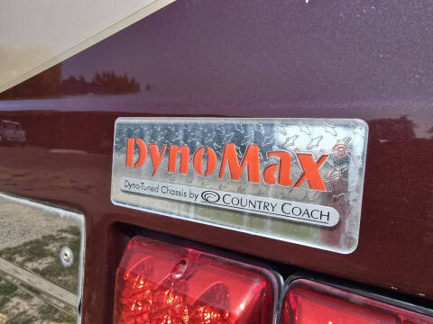 2004 Country Coach Magna