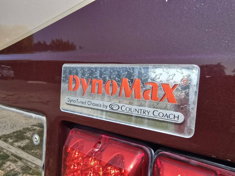 2004 Country Coach Magna