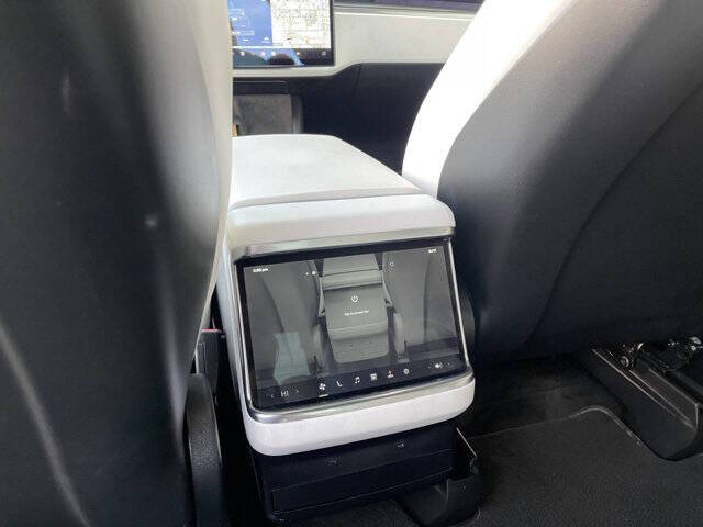 2023 Tesla Model X Plaid