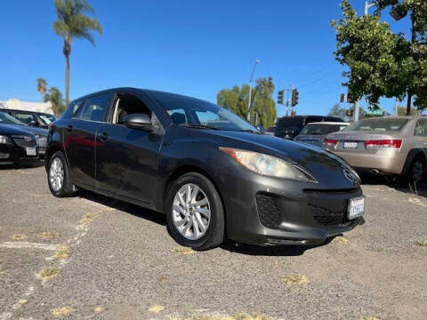 2013 Mazda MAZDA3 i Touring